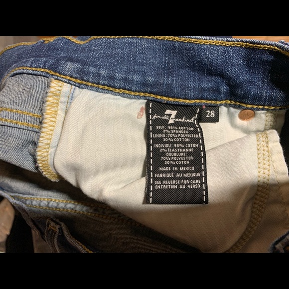 7 for All Mankind Jean Shorts - Picture 3 of 3